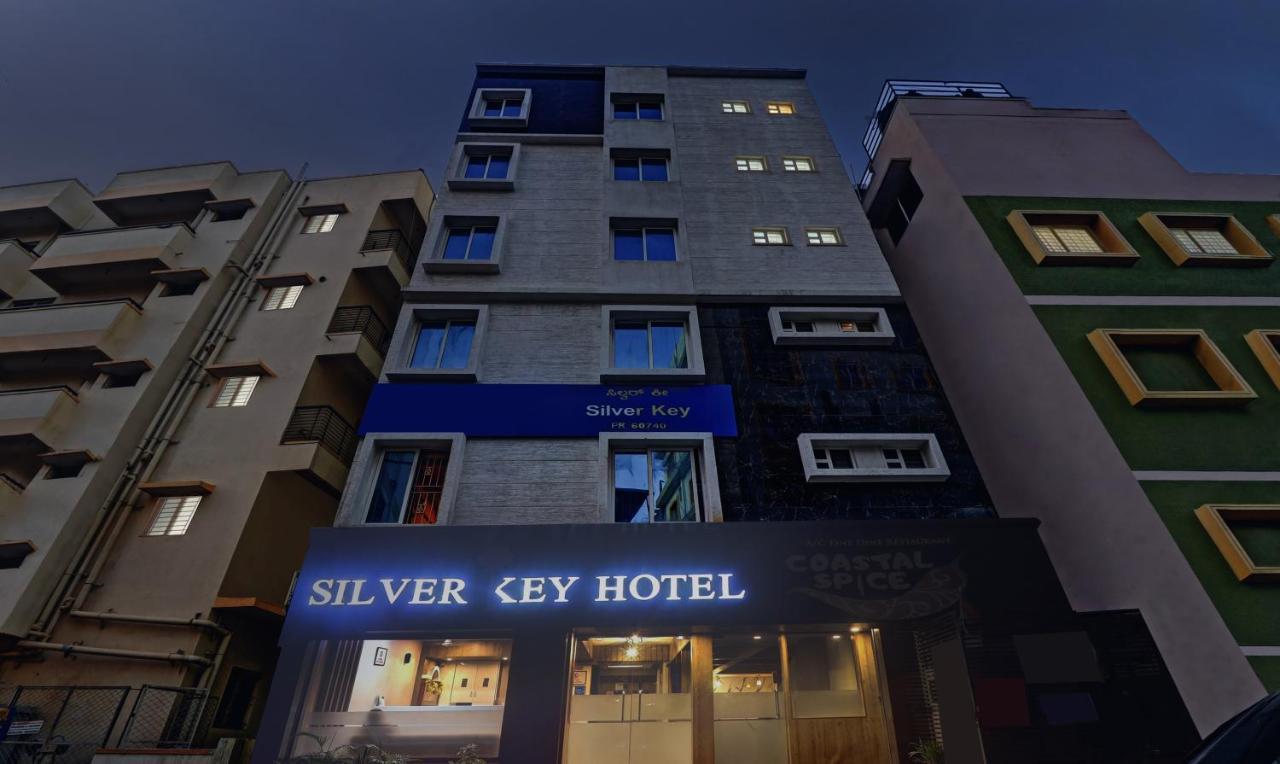 Treebo Silver Key, Marathahalli Hotel บังกาลอร์ ภายนอก รูปภาพ